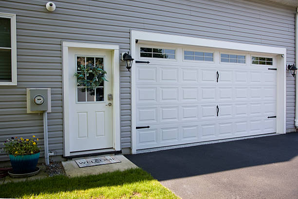 24/7 Emergency Garage Door Panel Replacement experts in Swartzville, PA